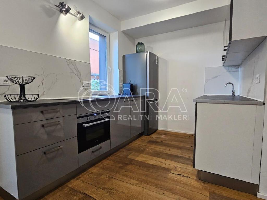 Pronájem bytu 3+kk 72 m2