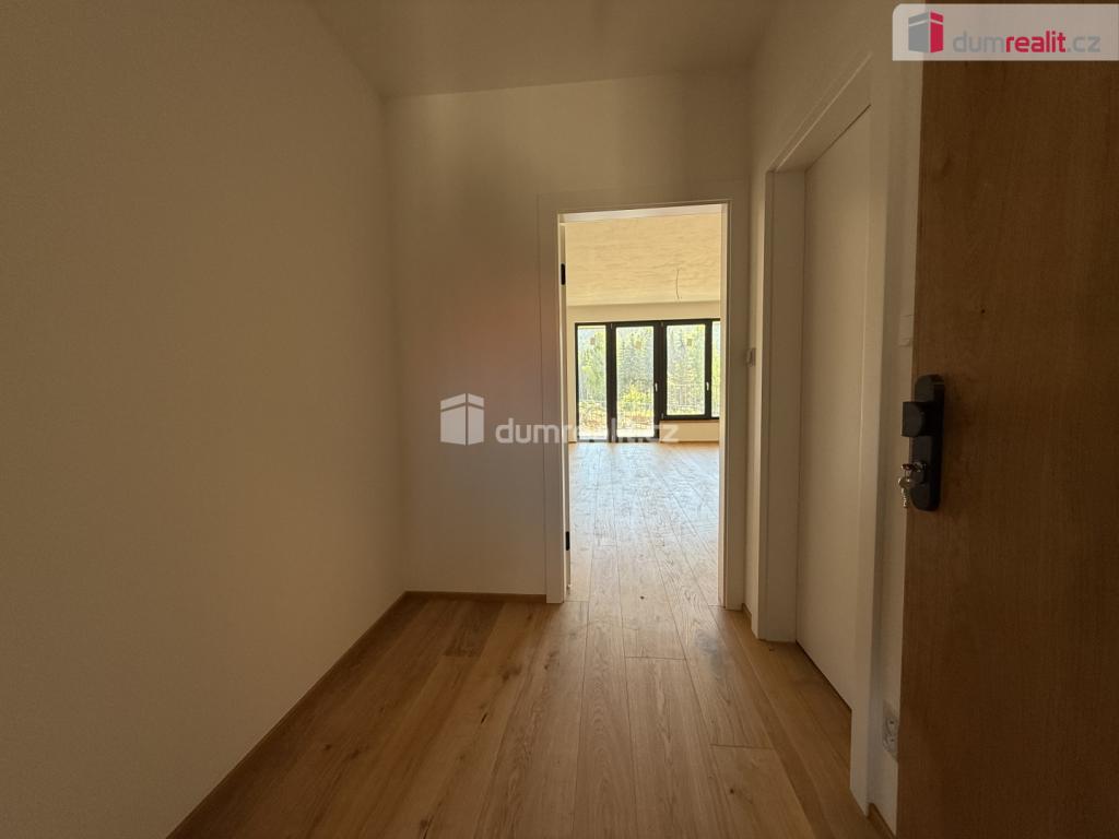 Pronájem bytu 1+kk 37 m2, Harrachov – náhled fotky 15