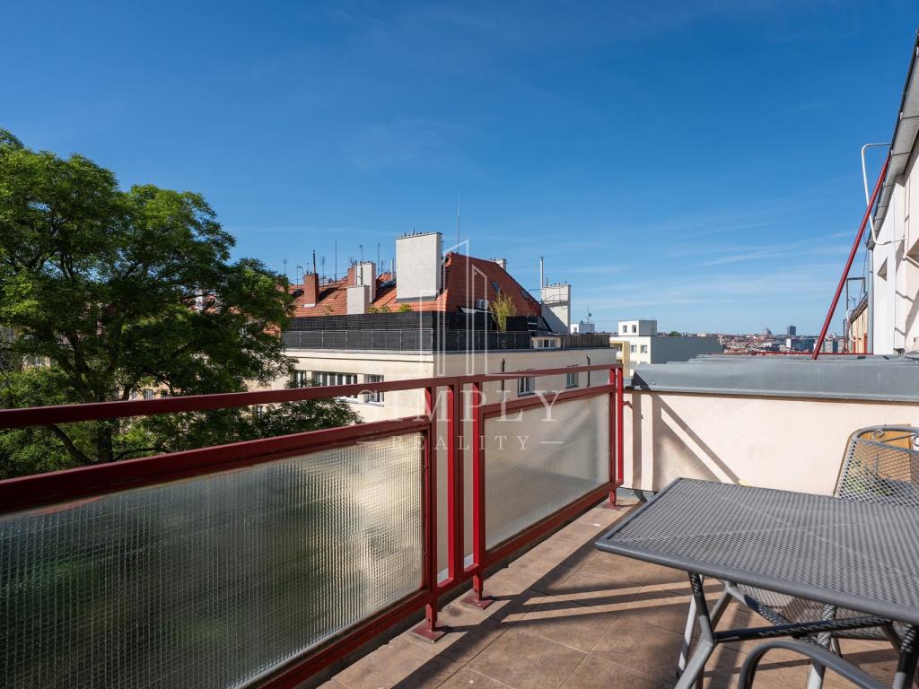 Prodej bytu 2+kk 44 m² – pohled 2