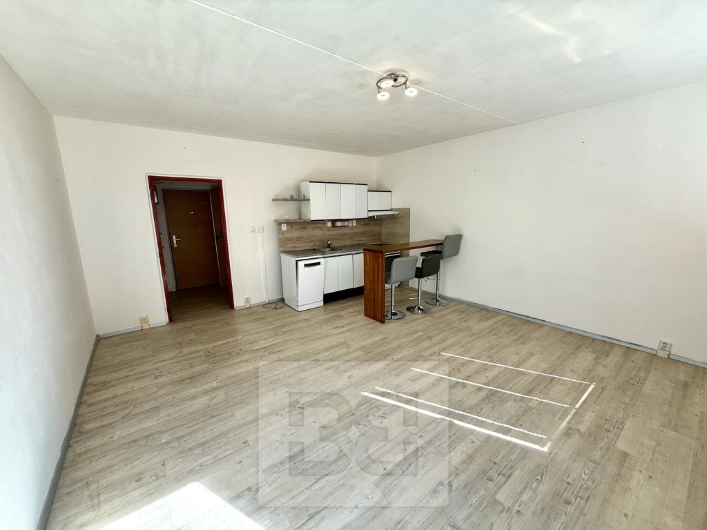Pronájem bytu 1+kk 32 m2
