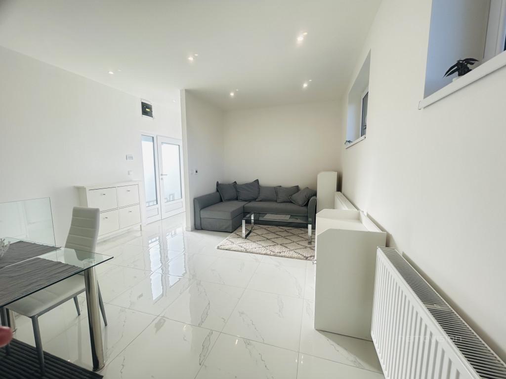 Pronájem bytu 2+kk 55 m2