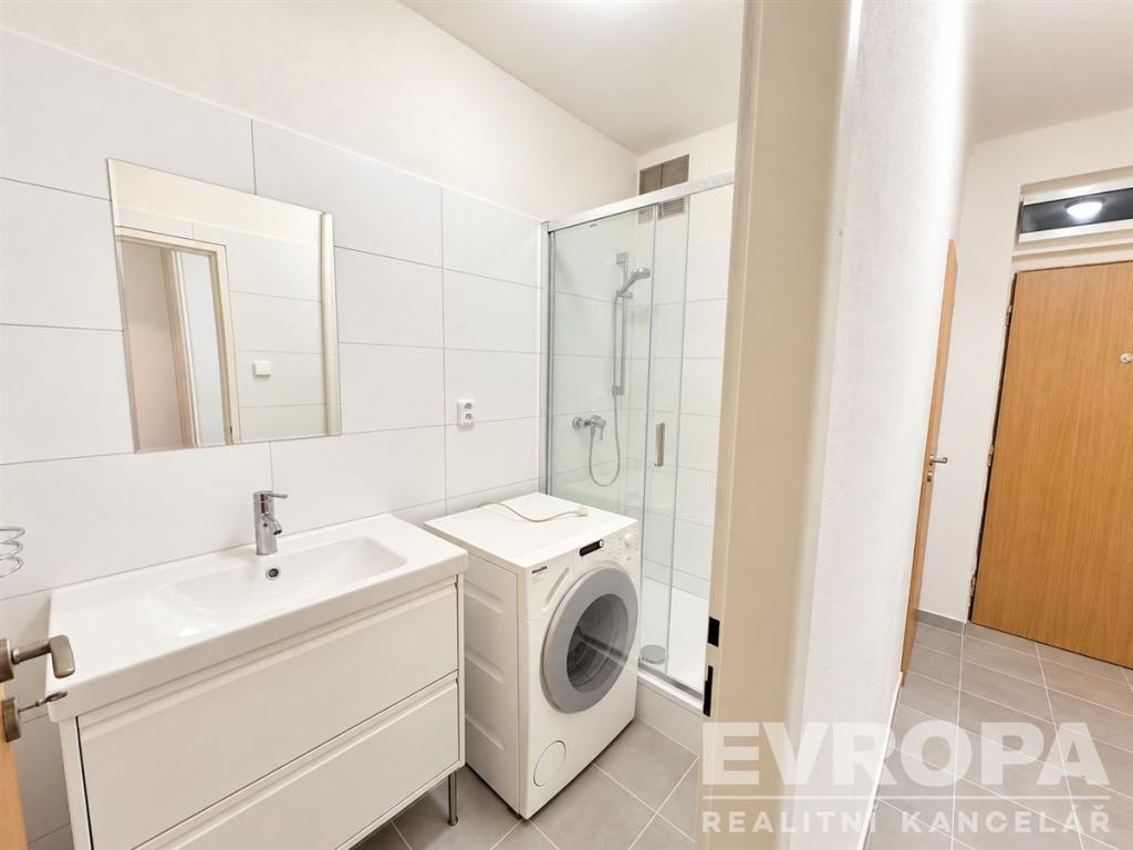 Pronájem bytu 2+1 56 m2