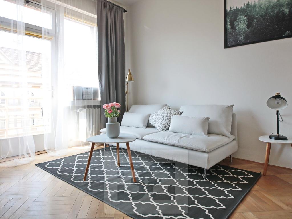 Pronájem bytu 1+kk 34 m2