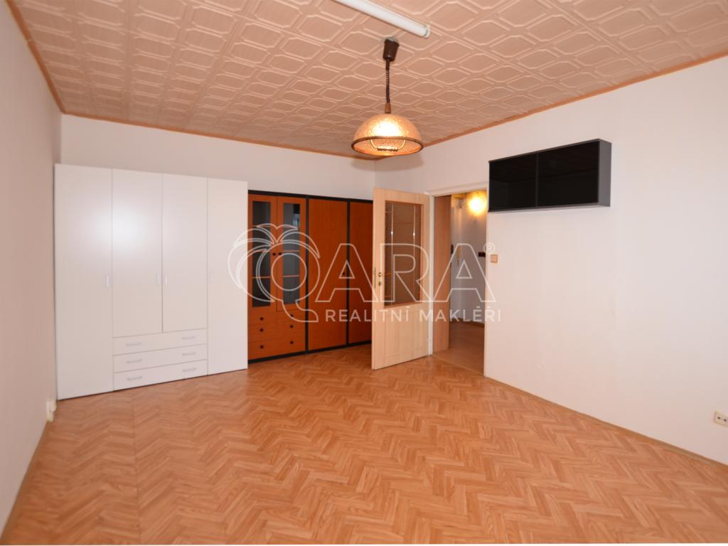 Pronájem bytu 1+1 38 m2