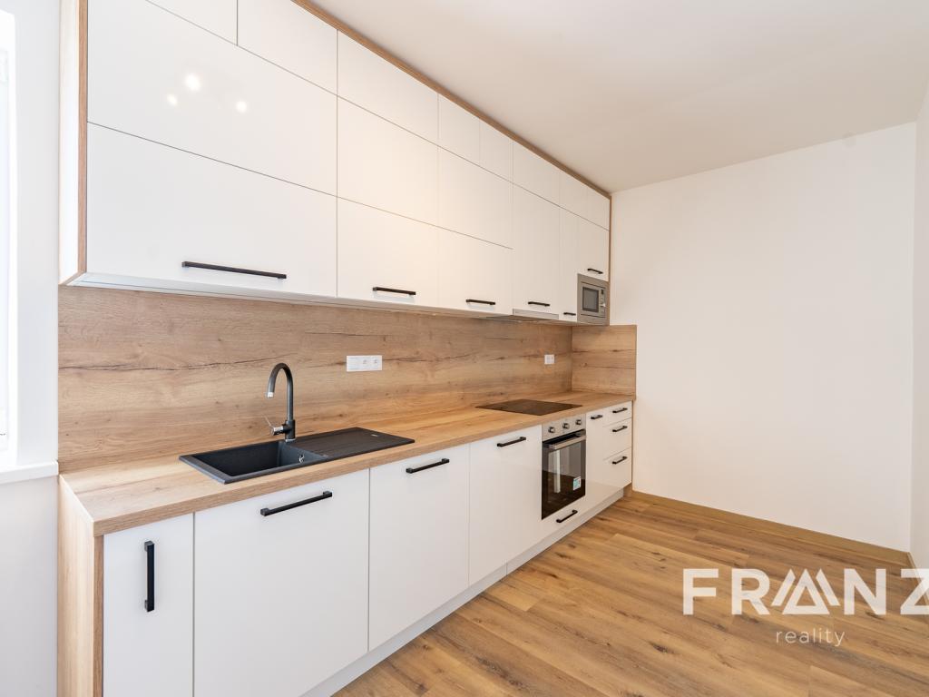 Pronájem bytu 3+1 94 m2