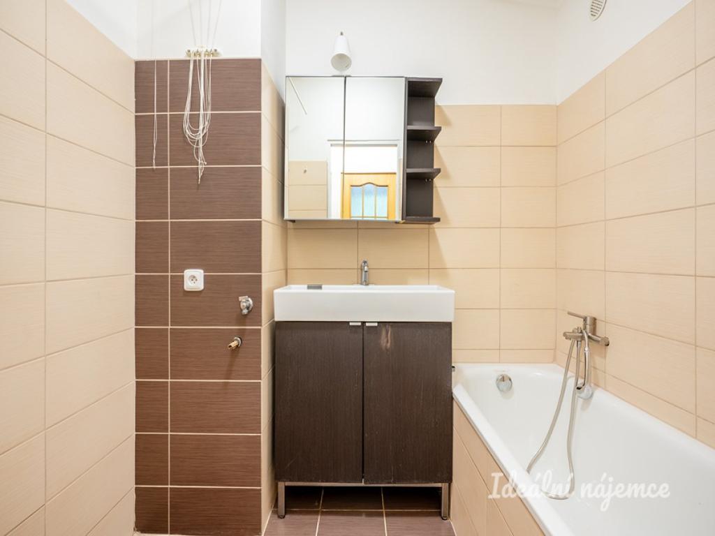 Pronájem bytu 3+kk 67 m2, Praha – náhled fotky 12