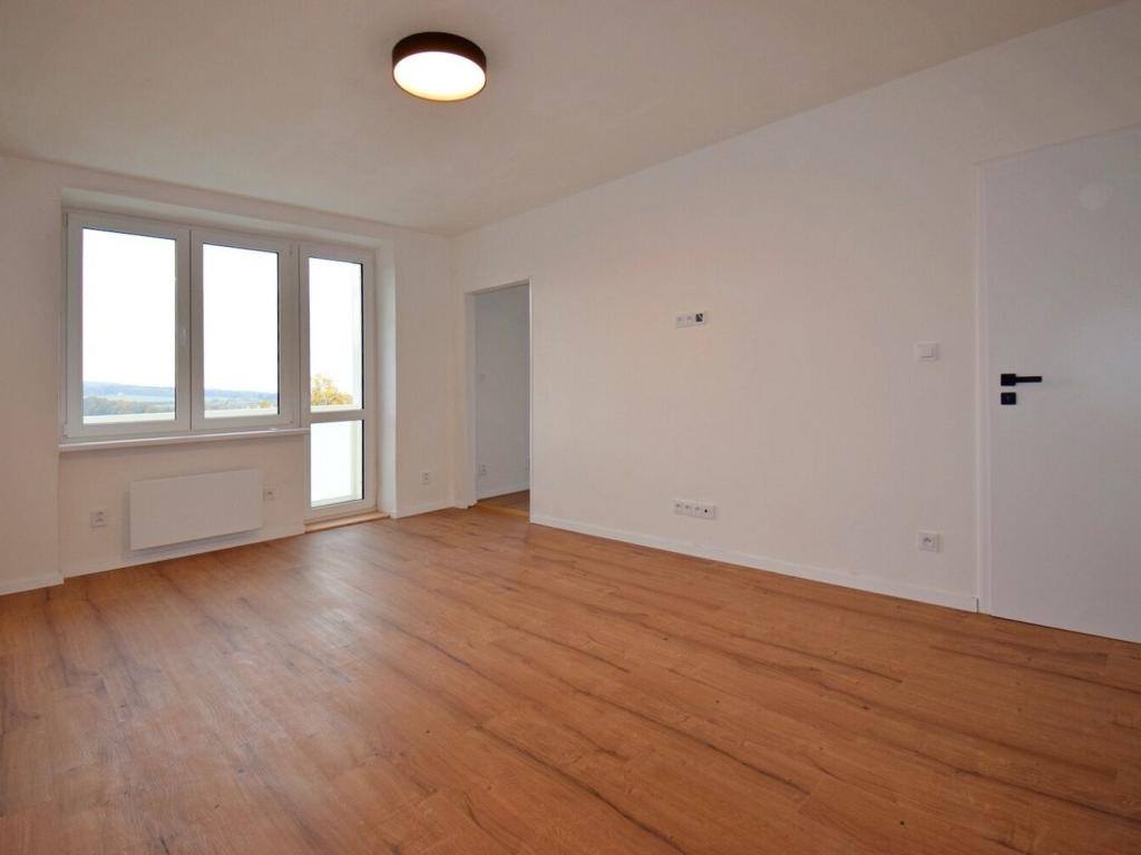 2+1 Apartment in Mníšek pod Brdy - View 5