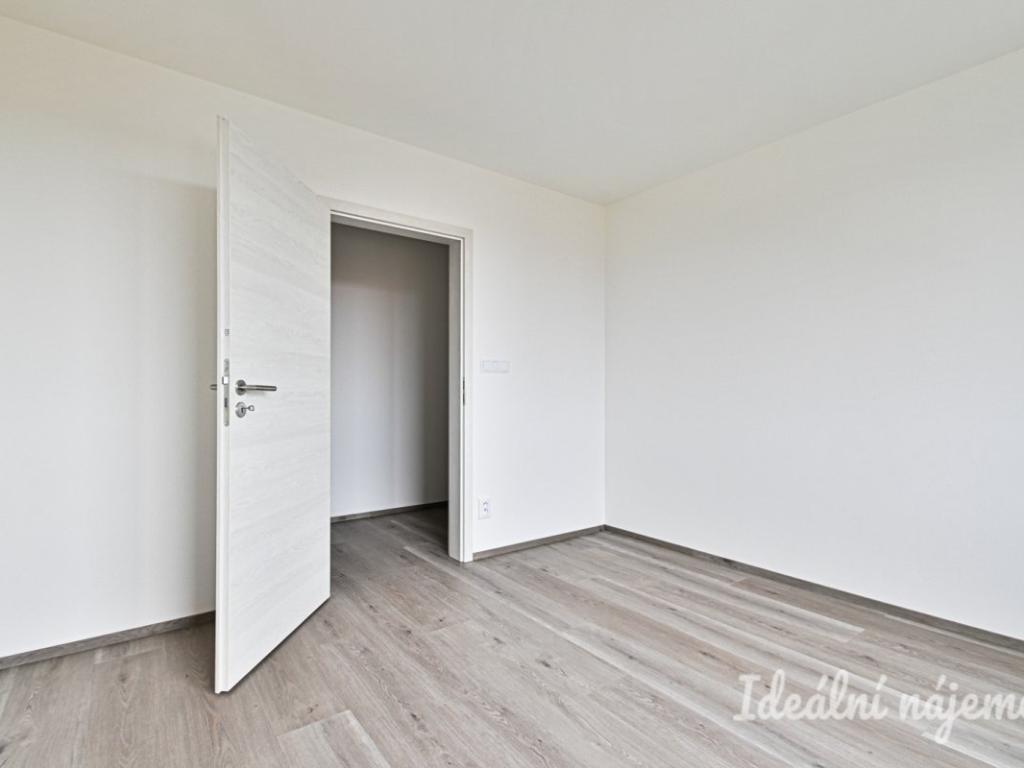Pronájem bytu 3+kk 71 m2, Dobřany – náhled fotky 13