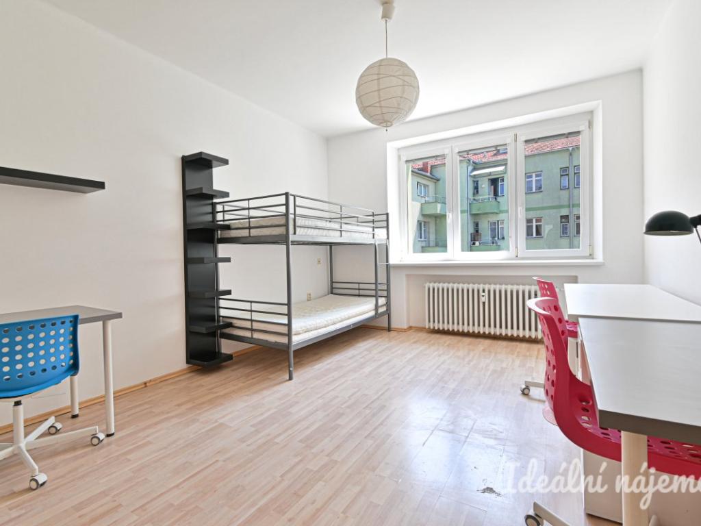 Pronájem bytu 3+1 72 m² – pohled 3