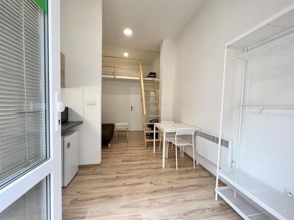 Pronájem bytu 1+kk 23 m2