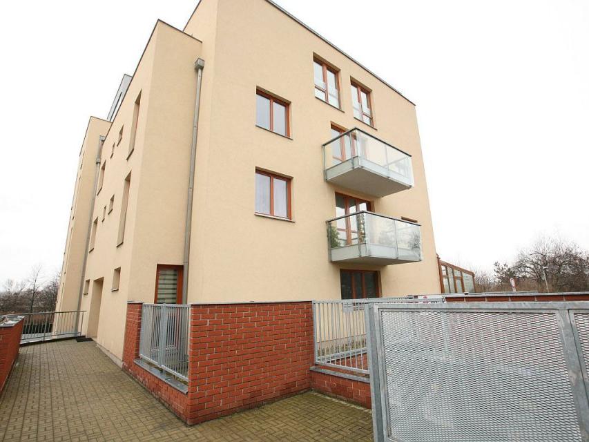 Pronájem bytu 4+kk 91 m² – pohled 6