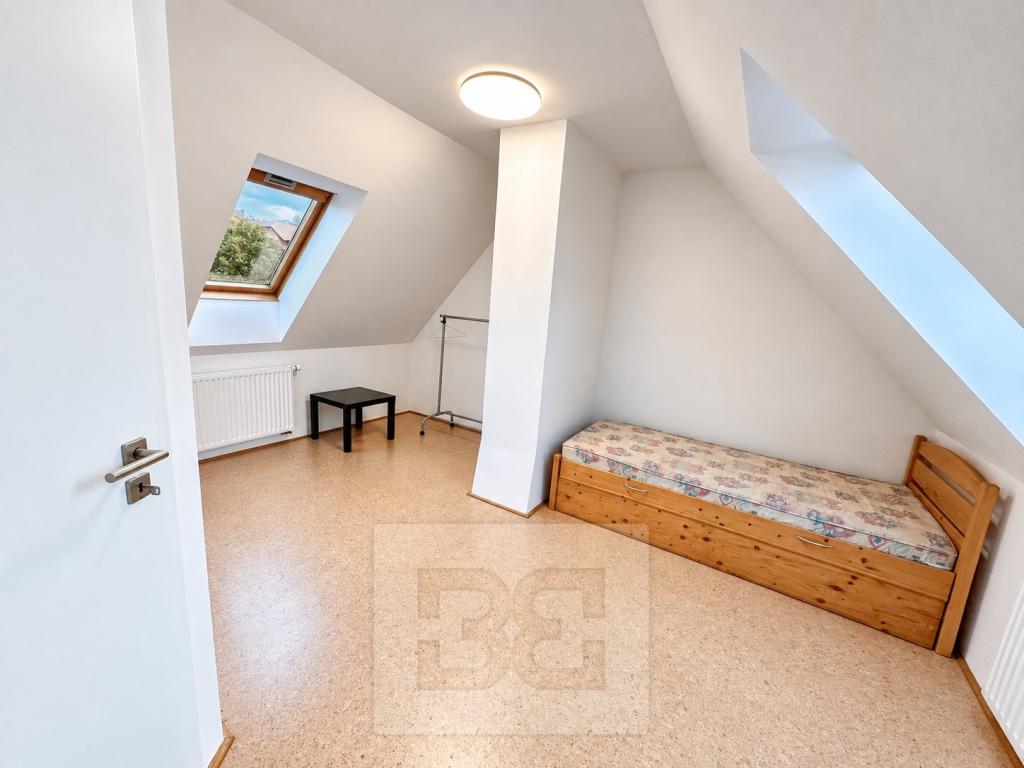 Pronájem bytu 4+kk 99 m2, Praha – náhled fotky 17