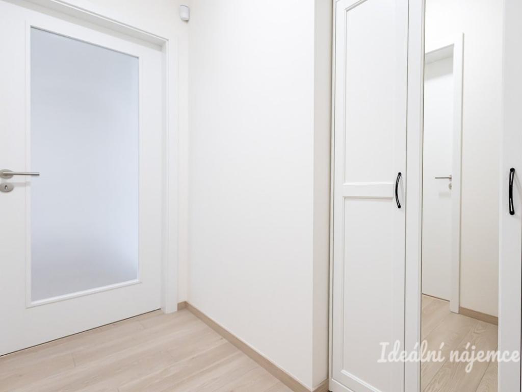 Pronájem bytu 1+kk 39 m2