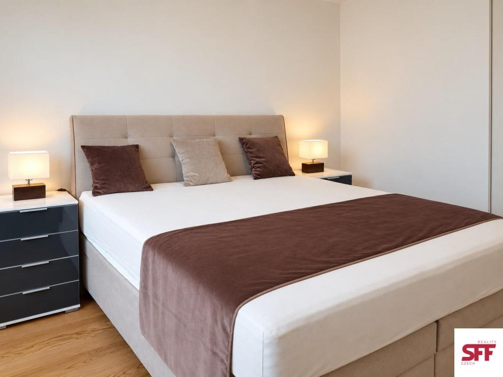 Pronájem bytu 3+kk 87 m2, Praha – náhled fotky 10