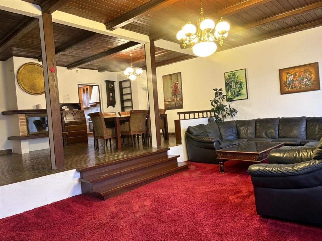 Pronájem domu 260 m2