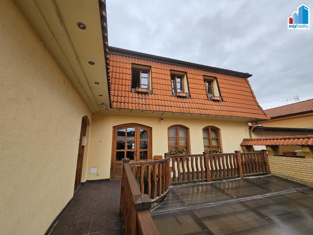 Pronájem 3+kk, Domažlice - Husova třída, 0 Kč, 97