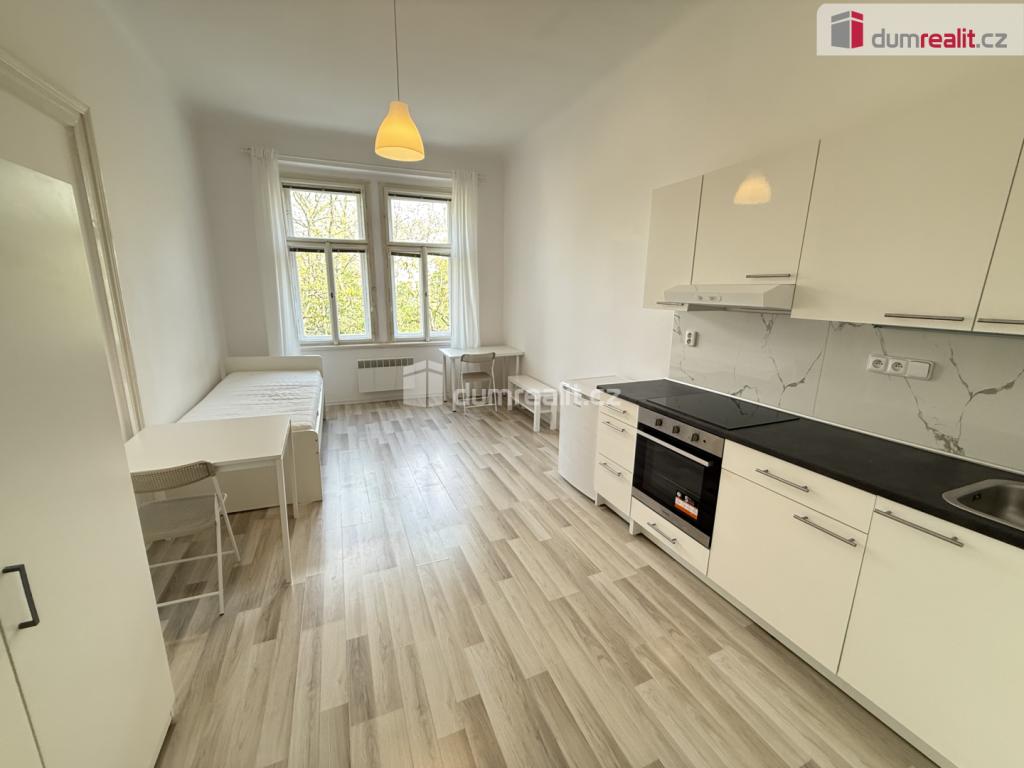 Pronájem bytu 1+kk 28 m2