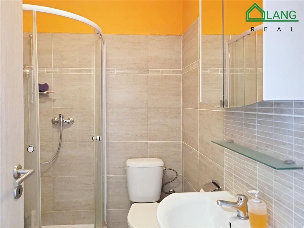 Pronájem bytu 1+kk 32 m2