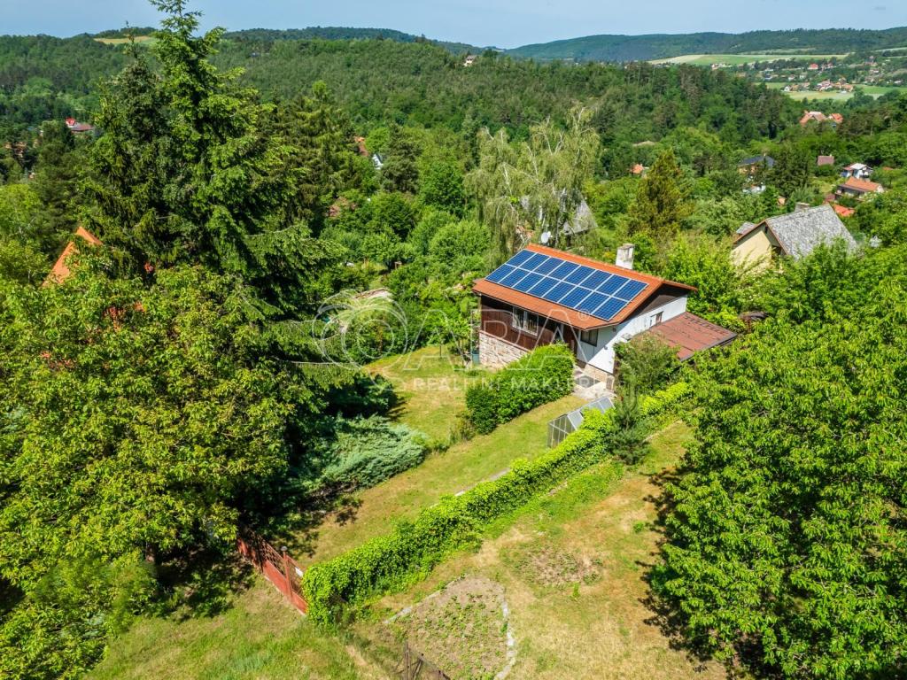House, 69 m², land 589 m²