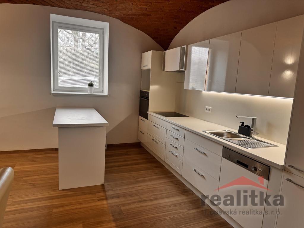 Pronájem bytu 3+1 84 m2