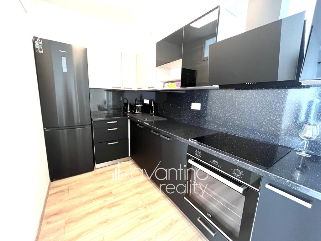 Pronájem bytu 1+kk 38 m2, Brno – náhled fotky 3