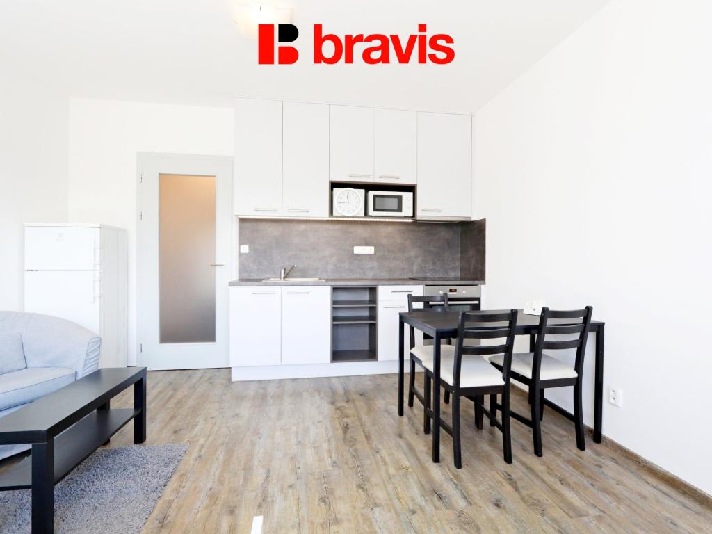 Pronájem bytu 1+kk 28 m2