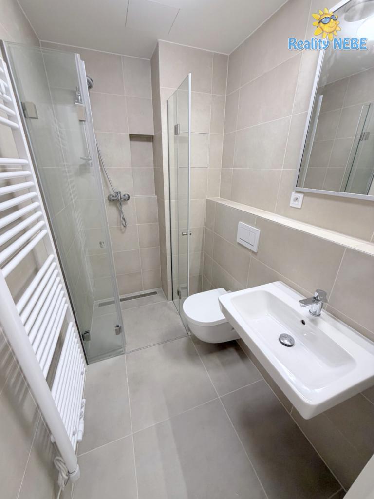 Pronájem bytu 1+kk 22 m² – pohled 2