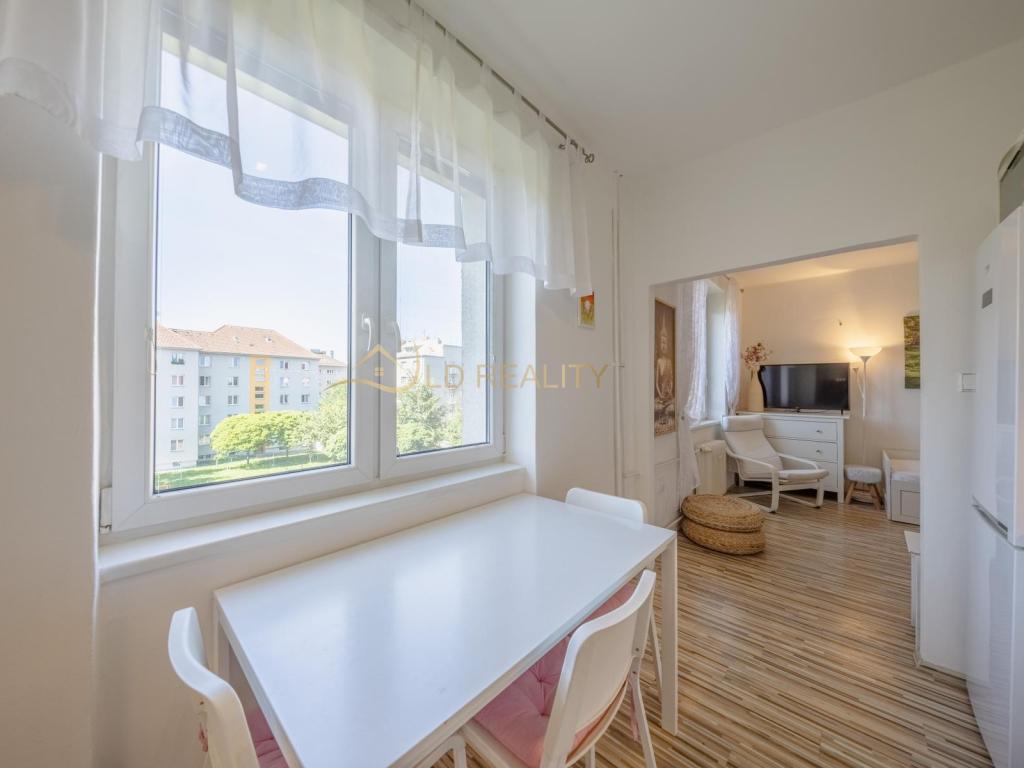 Prodej bytu 2+1 52 m² – pohled 4