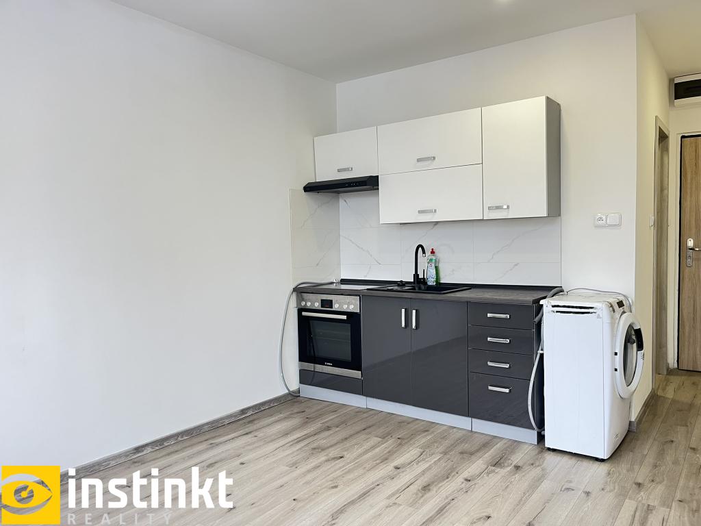 Pronájem bytu 1+kk 28 m2