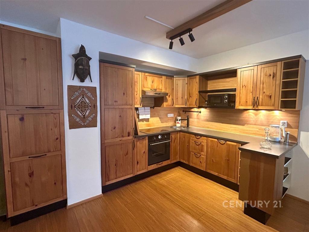 Pronájem bytu 2+kk 80 m2