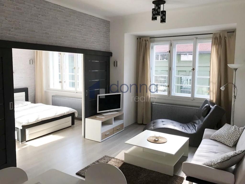 Pronájem bytu 2+kk 50 m2