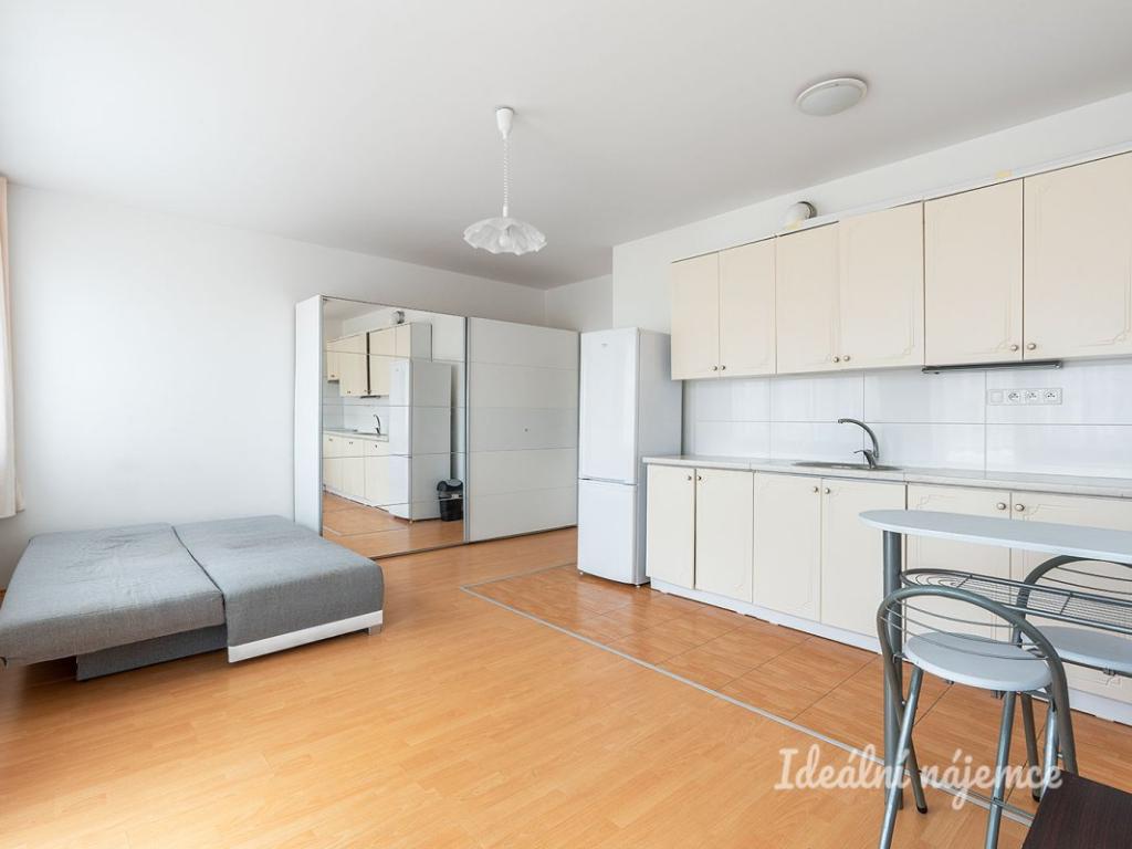 Pronájem bytu 1+kk 32 m2