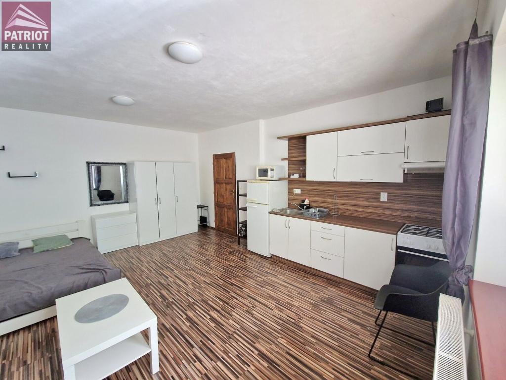 Pronájem bytu 1+kk 35 m2