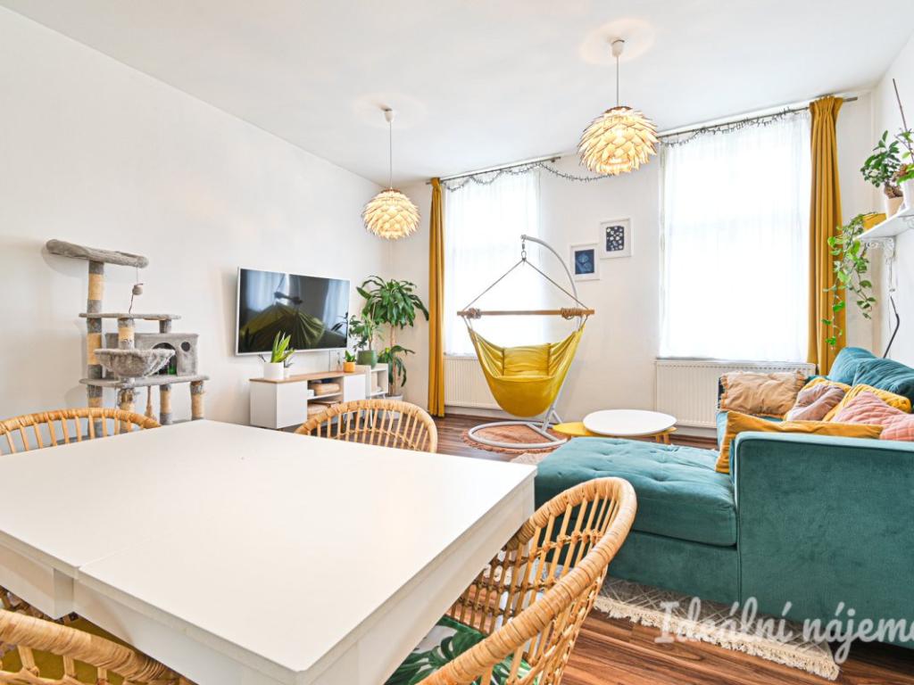 Pronájem bytu 2+kk 60 m2