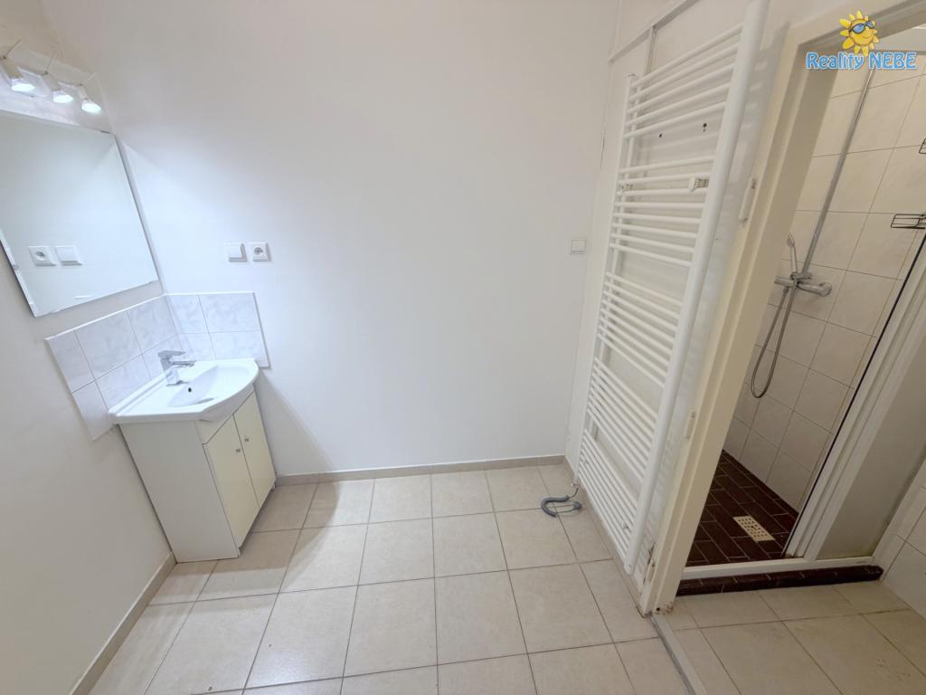 Pronájem bytu 2+kk 62 m2, Praha – náhled fotky 7