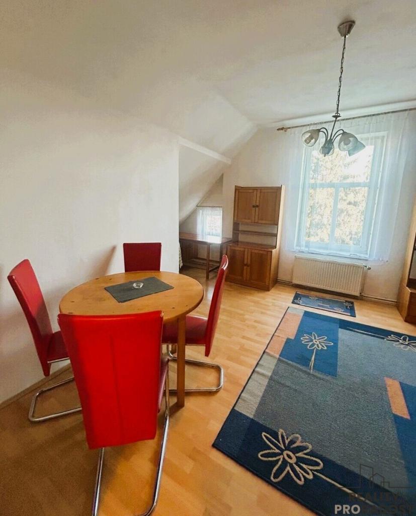 Pronájem bytu 4+kk 100 m2