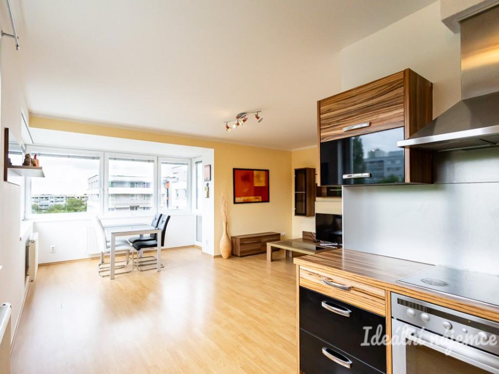 Pronájem bytu 2+kk 84 m2