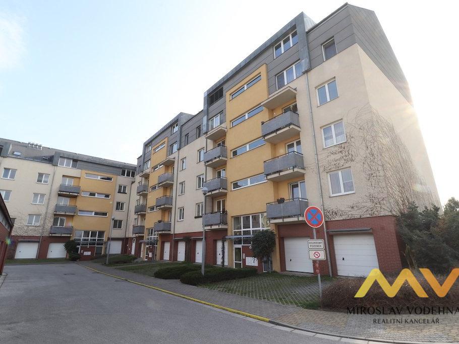 Pronájem 1+kk, Hradec Králové - Ve Stromovce,