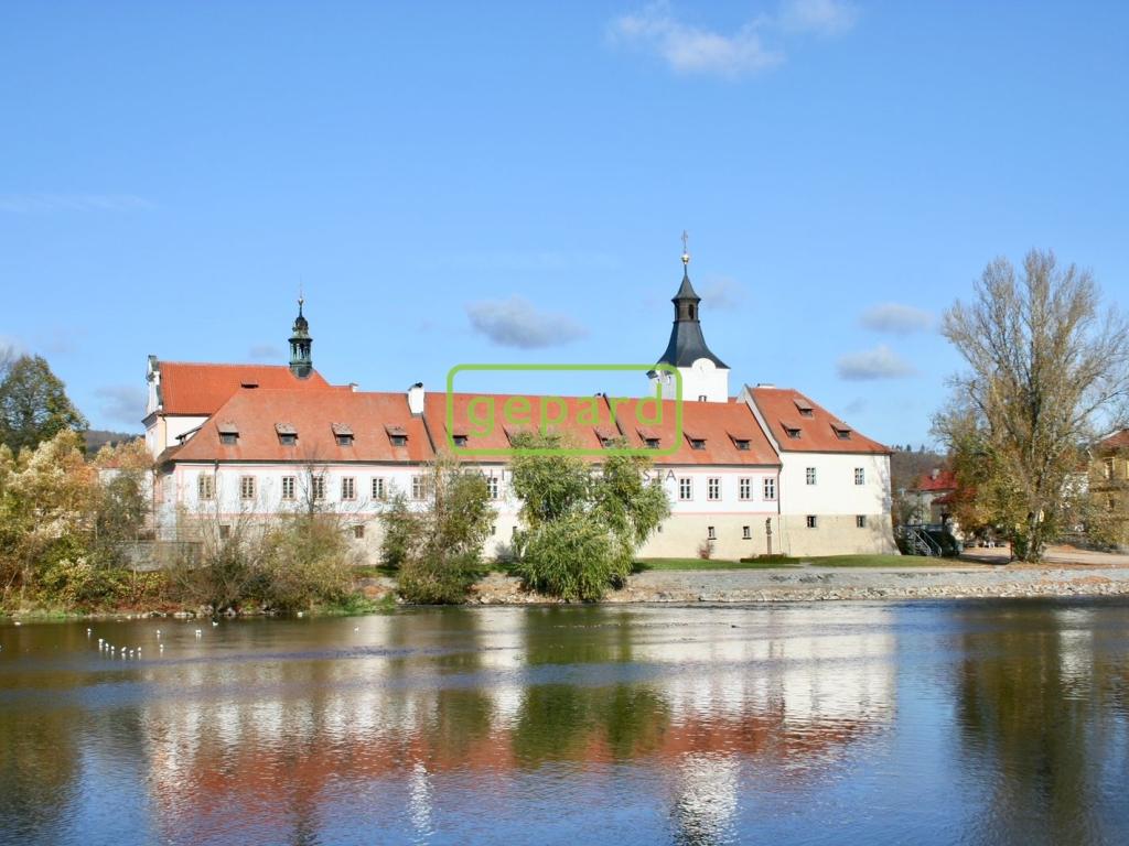 Pronájem bytu 1+kk 34 m2