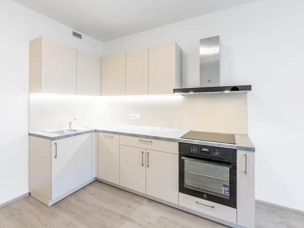 Pronájem bytu 1+kk 35 m2