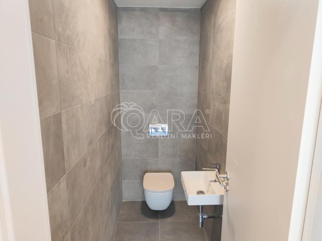 Pronájem bytu 4+kk 106 m2, Vysoký Újezd – náhled fotky 20