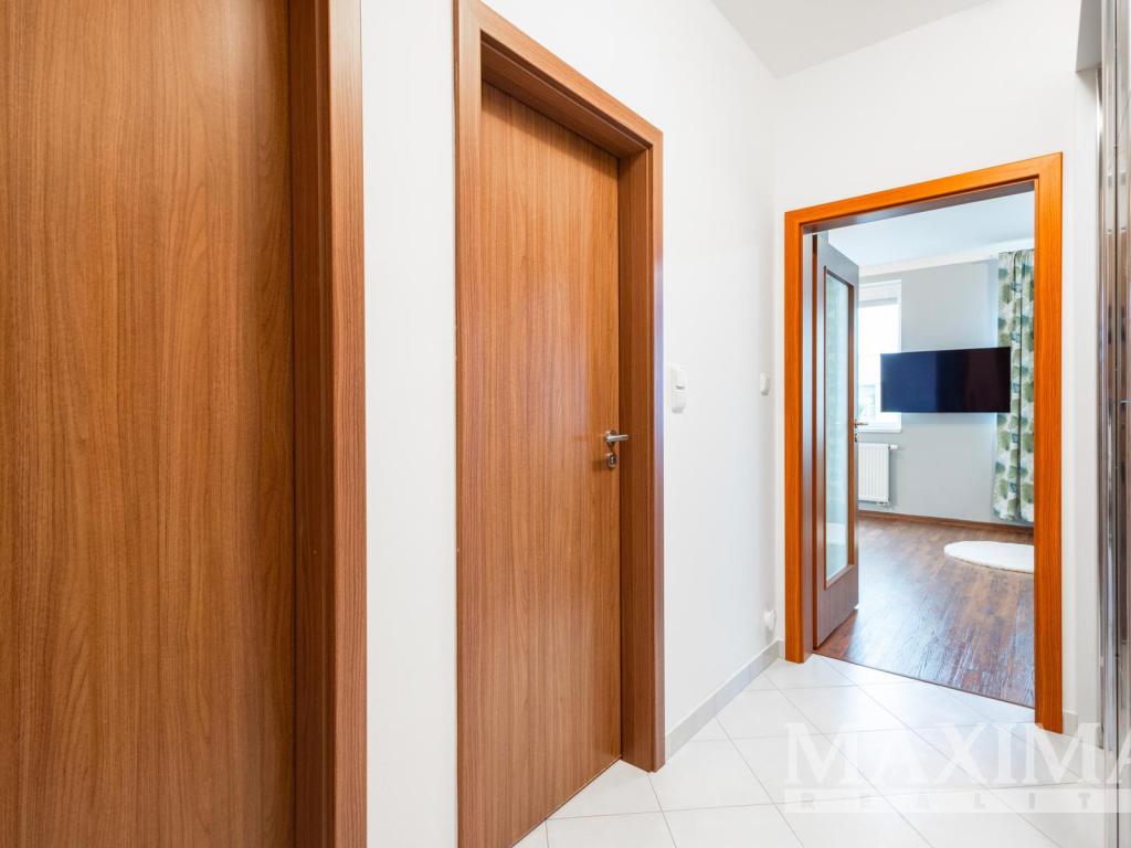 Prodej bytu 1+kk 39 m2, Praha – náhled fotky 21