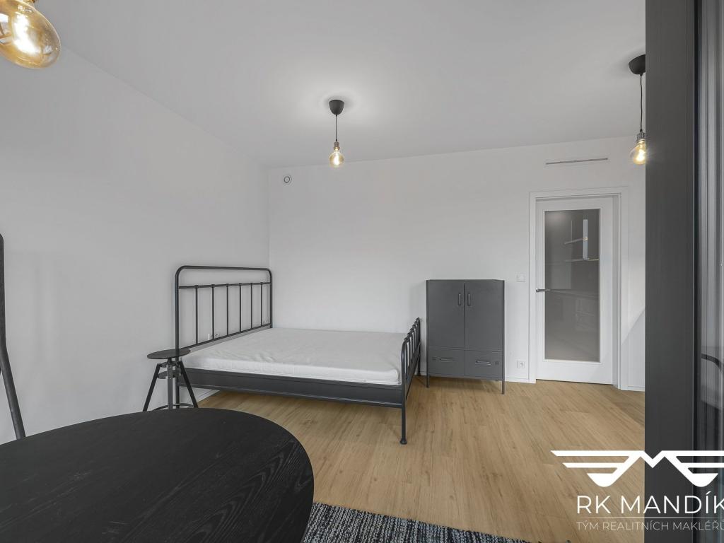 Pronájem bytu 1+kk 28 m2, Praha – náhled fotky 6