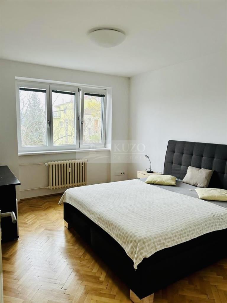 Pronájem bytu pokoj 15 m2
