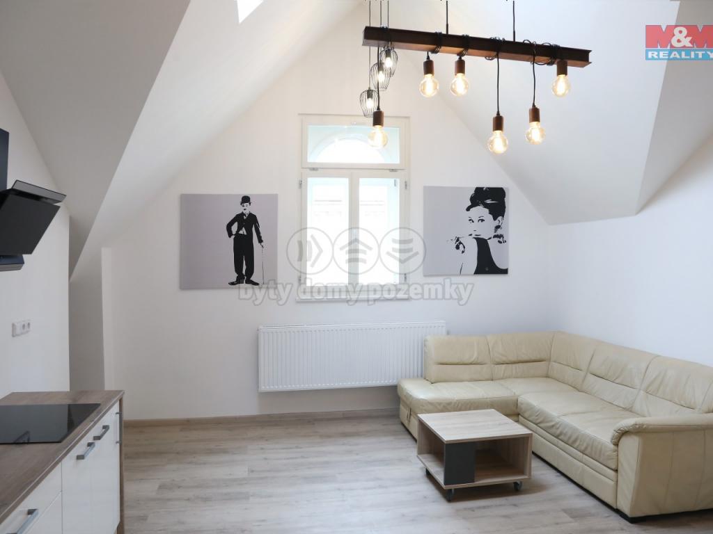 Pronajem bytu 2+kk 60 m2