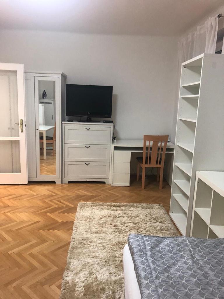 Pronájem bytu 1+kk 35 m2
