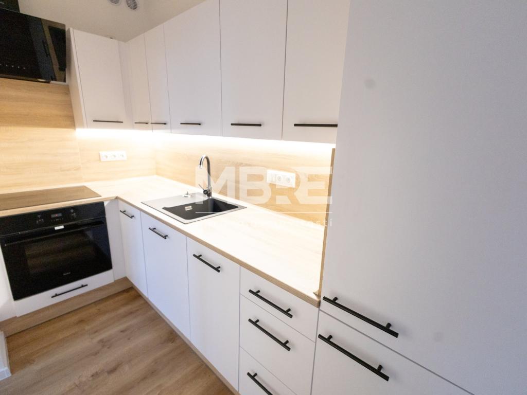 Ostrava, Provaznická, 46 m² 2+kk 아파트 임대