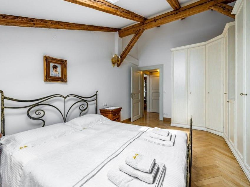 Pronájem bytu 3+kk 107 m2
