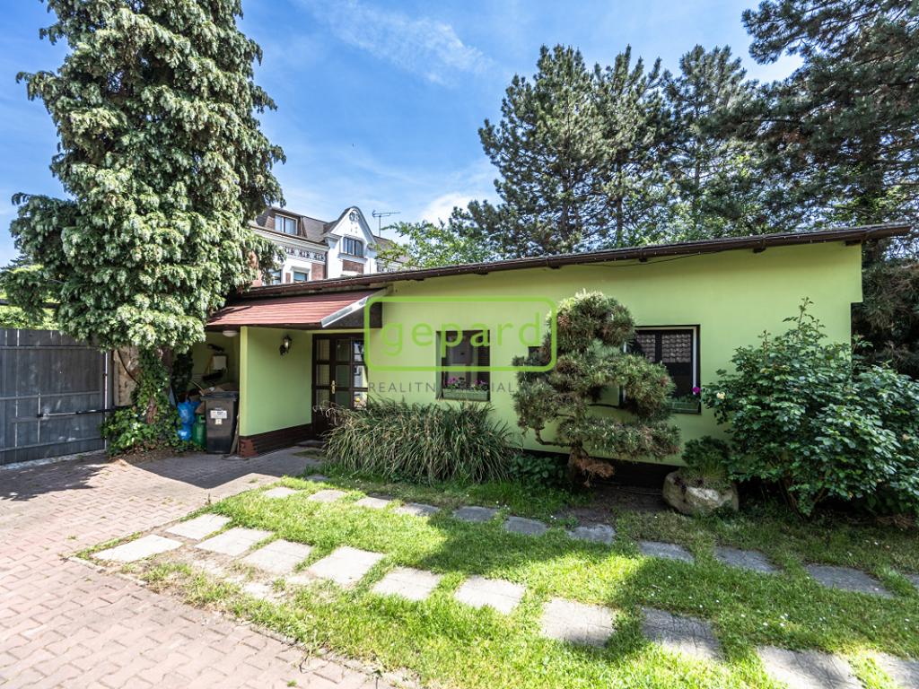 Listing 2