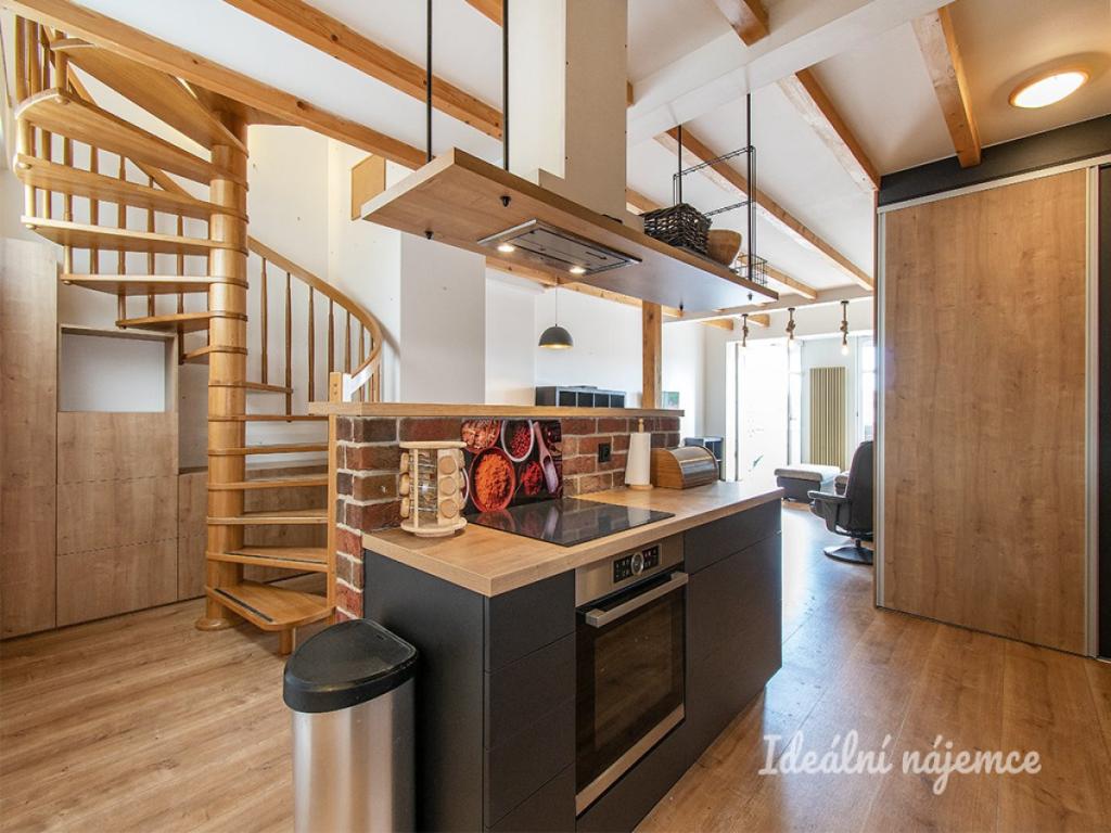 Pronájem bytu 3+kk 106 m2